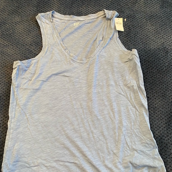 NWT GAP tank - Picture 1 of 5